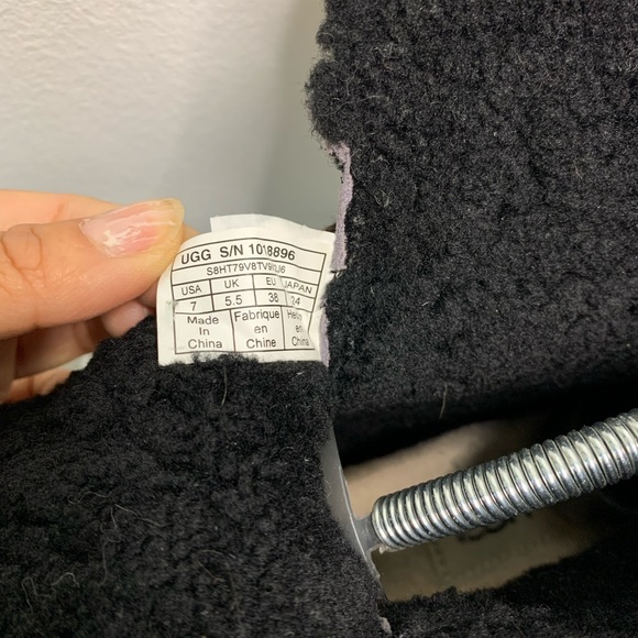 UGG Fraser Leather Hiker Boot - Picture 5 of 10